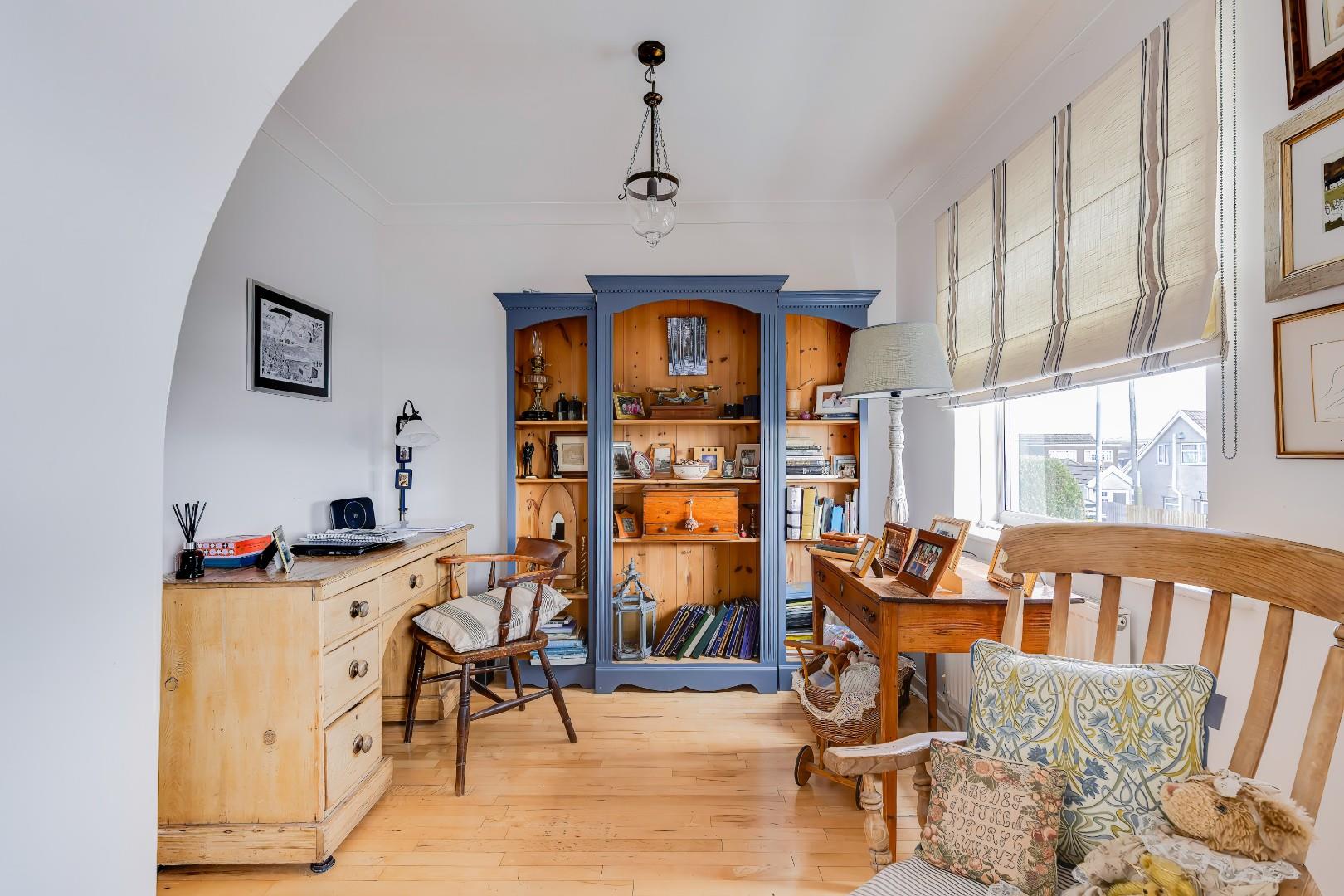 51 Geraints Way, Cowbridge, Vale of Glamorgan, CF71 7AY